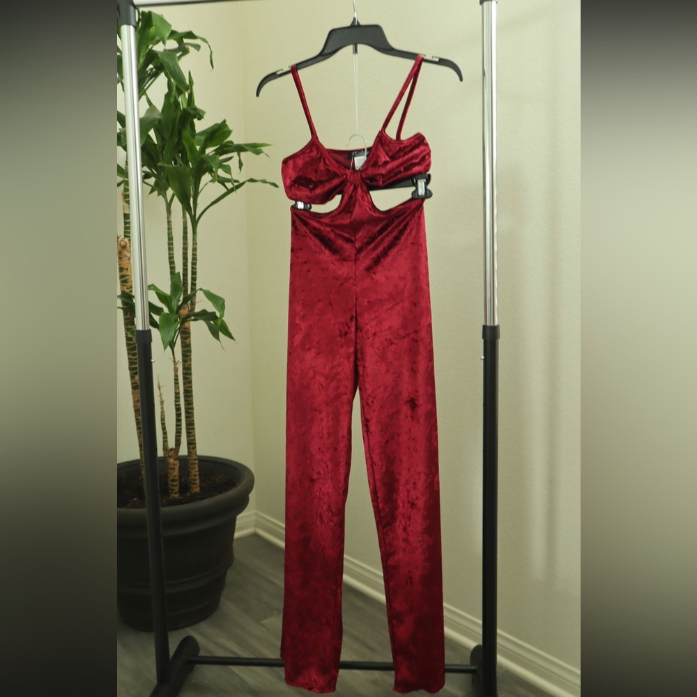 Velvet jumpsuit super cute a